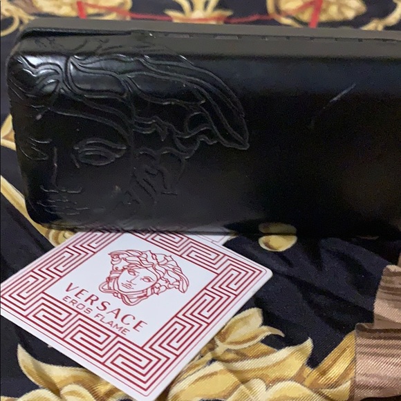 Versace Mod classics ! - Picture 7 of 7